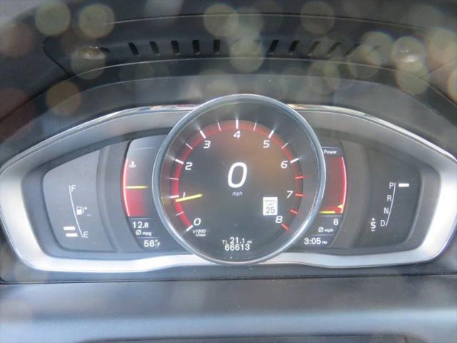 2016 Volvo XC60 T6 Drive-E Platinum