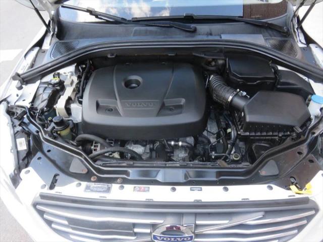 2016 Volvo XC60 T6 Drive-E Platinum