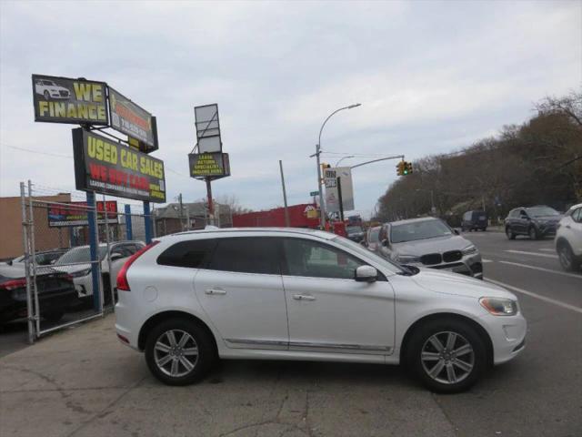 2016 Volvo XC60 T6 Drive-E Platinum