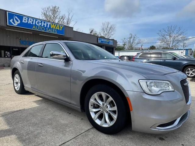 2015 Chrysler 300 Limited