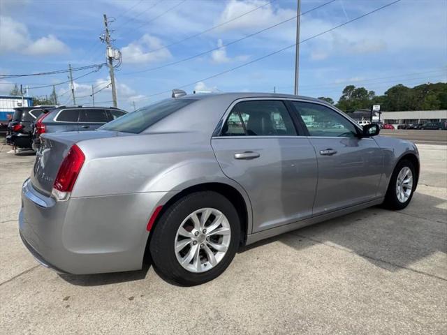 2015 Chrysler 300 Limited