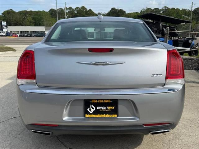 2015 Chrysler 300 Limited