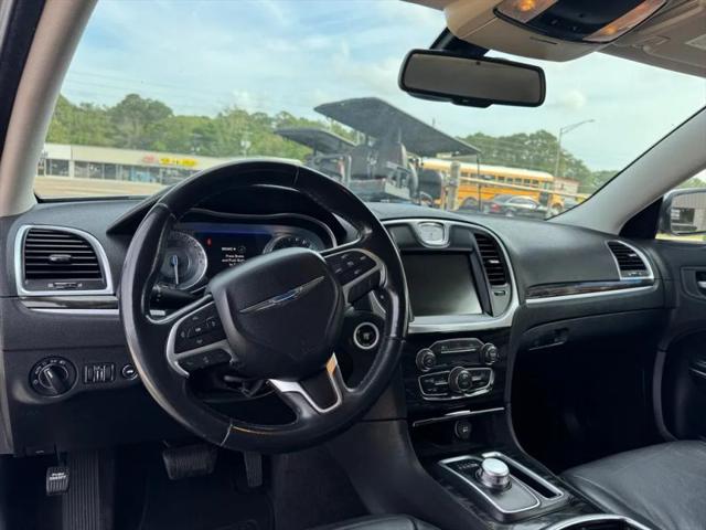 2015 Chrysler 300 Limited