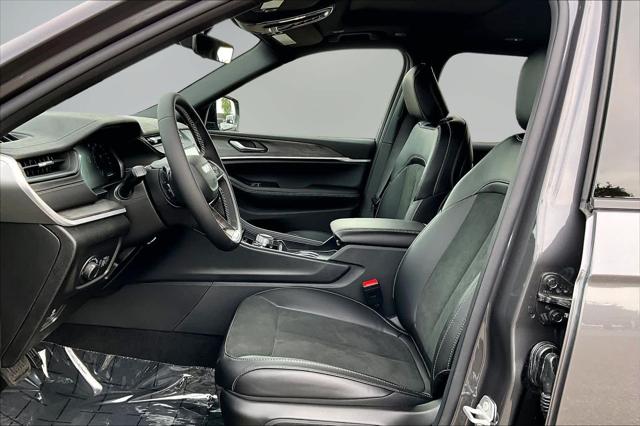 2026 Jeep Grand Cherokee L Altitude 4x4