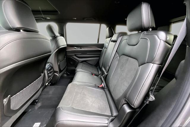 2026 Jeep Grand Cherokee L Altitude 4x4
