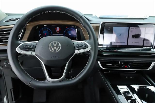 2026 Volkswagen Atlas SE with Technology