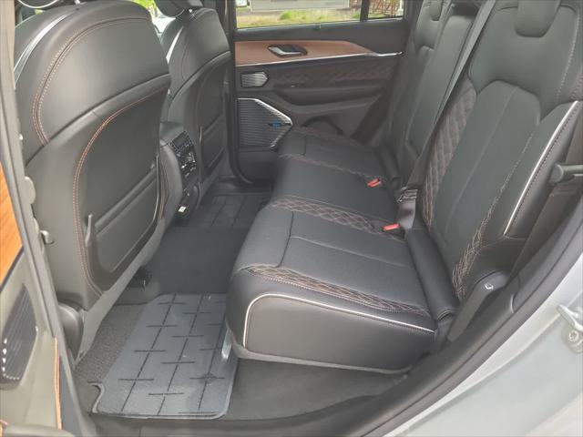 2026 Jeep Grand Cherokee Summit