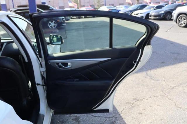 2016 INFINITI Q50 3.0t Red Sport 400