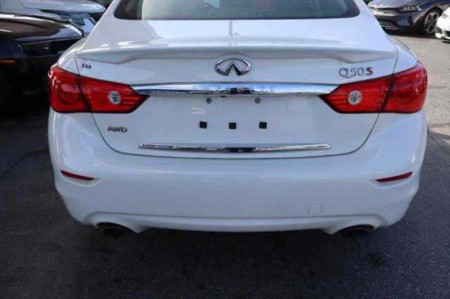 2016 INFINITI Q50 3.0t Red Sport 400