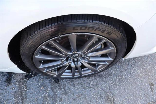 2016 INFINITI Q50 3.0t Red Sport 400
