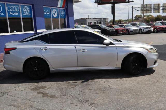 2020 Nissan Altima SL FWD