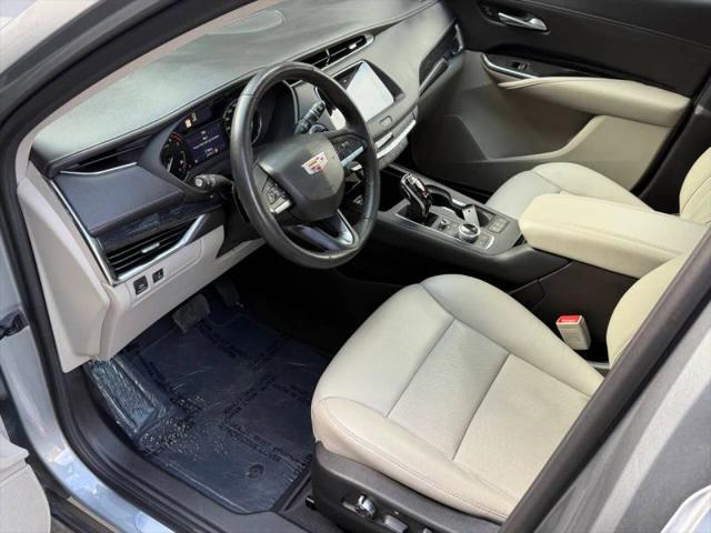 2023 Cadillac XT4 AWD Premium Luxury