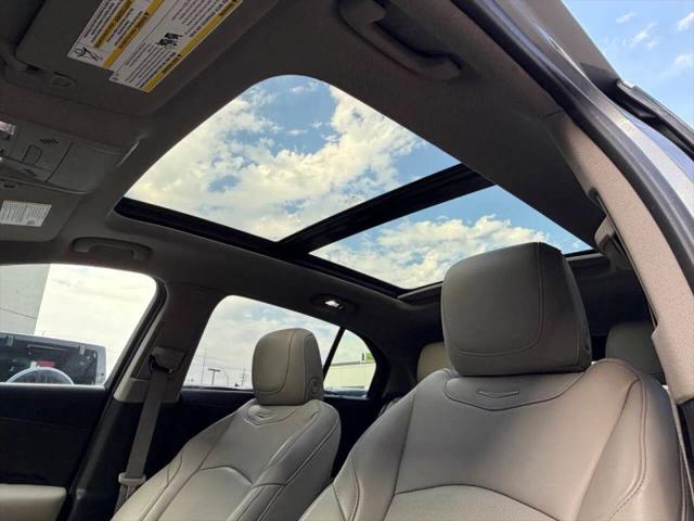 2023 Cadillac XT4 AWD Premium Luxury