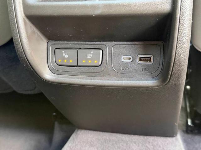 2023 Cadillac XT4 AWD Premium Luxury
