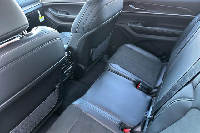 2026 Jeep Grand Cherokee L Altitude 4x4