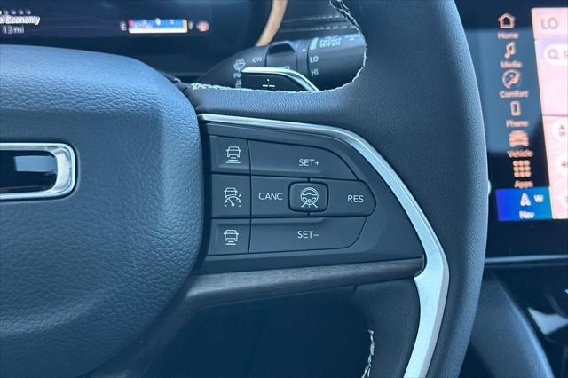 2026 Jeep Grand Cherokee L Altitude 4x4