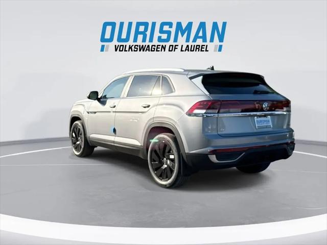 2026 Volkswagen Atlas Cross Sport SE with Technology