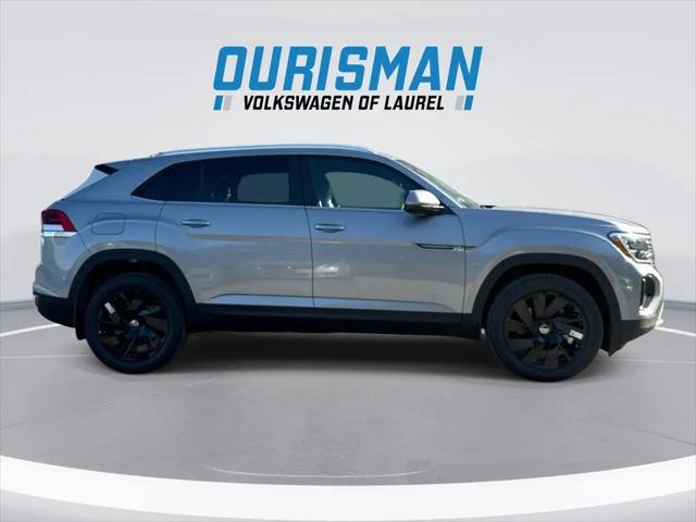 2026 Volkswagen Atlas Cross Sport SE with Technology
