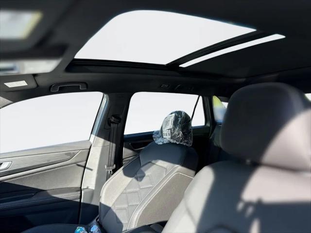 2026 Volkswagen Atlas Cross Sport SE with Technology