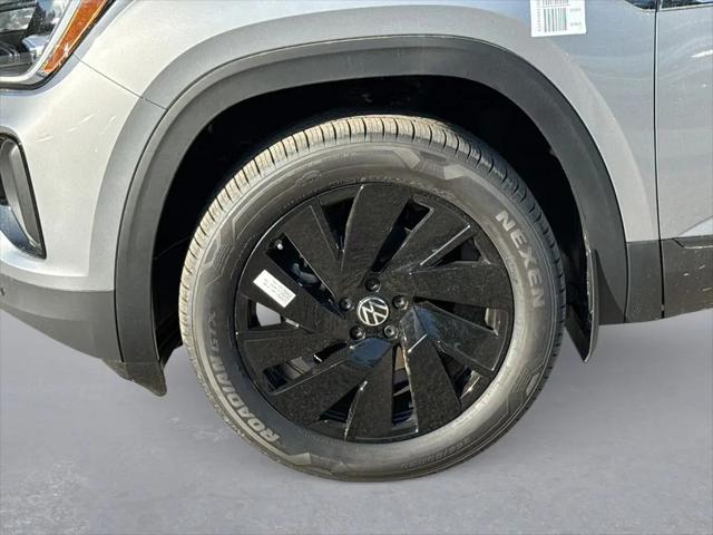 2026 Volkswagen Atlas Cross Sport SE with Technology