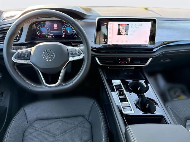 2026 Volkswagen Atlas Cross Sport SE with Technology