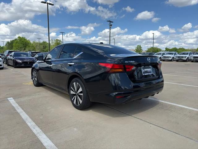 2021 Nissan Altima SV FWD