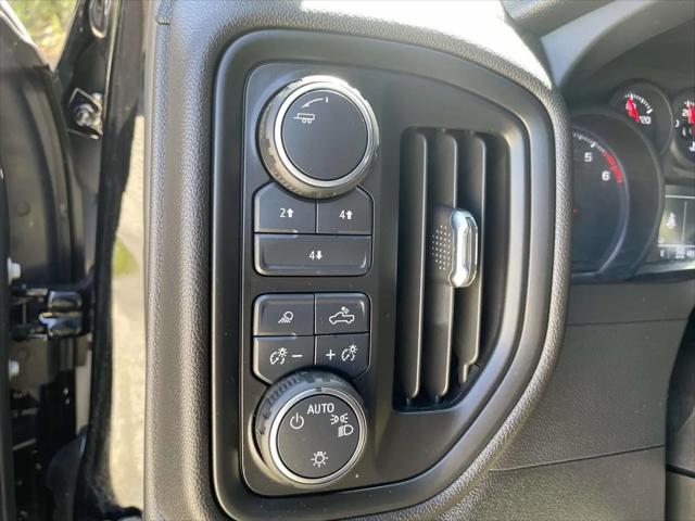 2025 Chevrolet Silverado 2500HD 4WD Crew Cab Standard Bed Custom