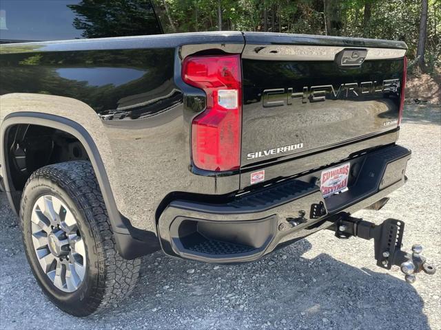 2025 Chevrolet Silverado 2500HD 4WD Crew Cab Standard Bed Custom