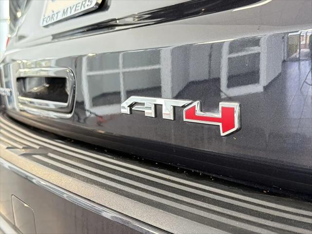 2023 GMC Yukon 4WD AT4