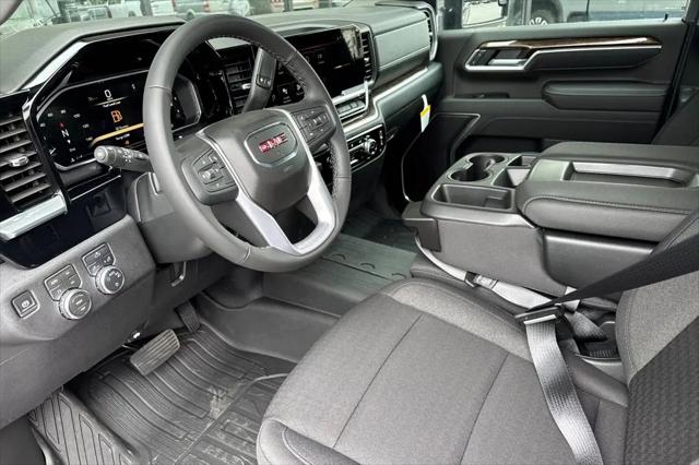 2026 GMC Sierra 2500HD Crew Cab, Standard Bed, SLE, 4WD