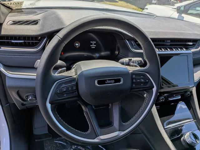 2026 Jeep Grand Cherokee L Laredo 4x2