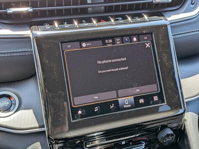 2026 Jeep Grand Cherokee L Laredo 4x2