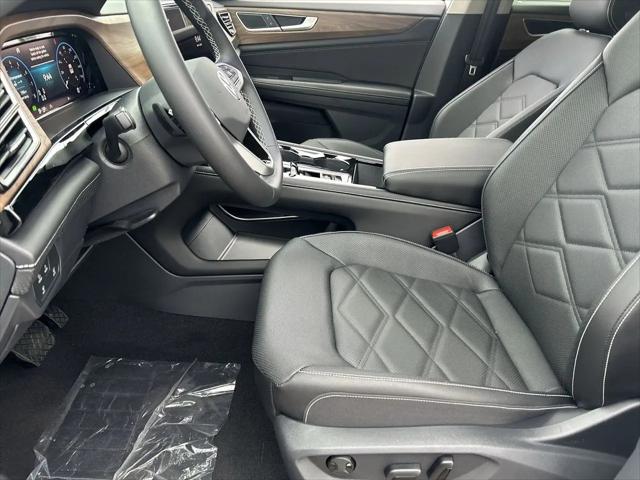 2026 Volkswagen Atlas SE with Technology
