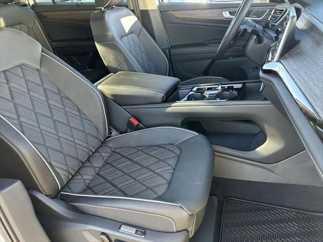 2026 Volkswagen Atlas SEL Premium R-Line