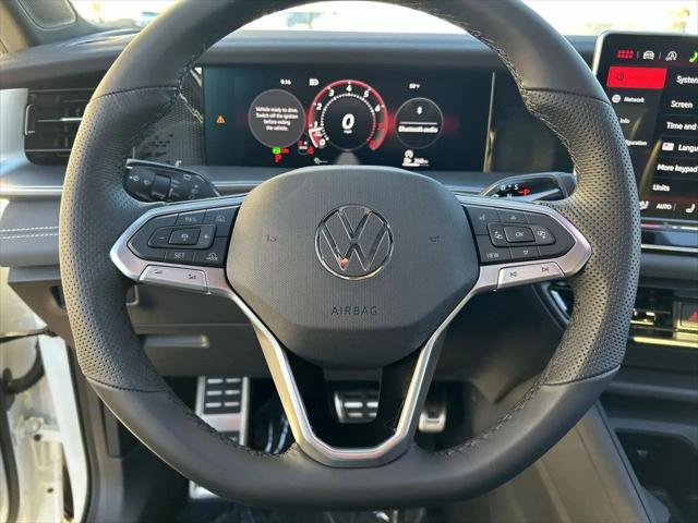 2026 Volkswagen Tiguan SE R-Line Black
