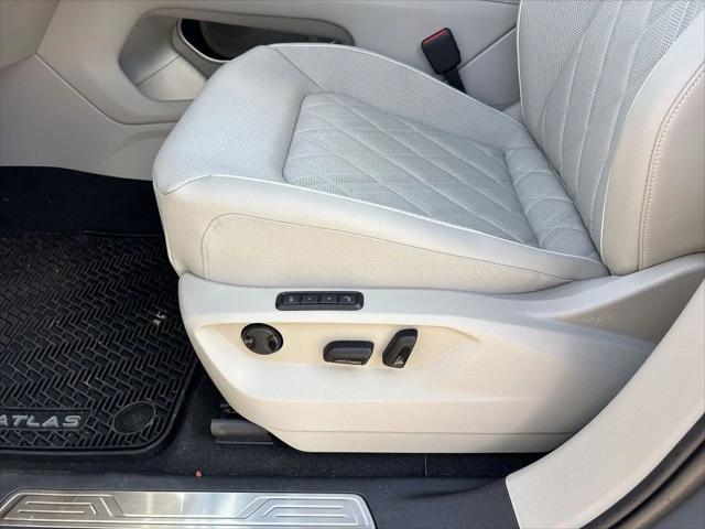 2026 Volkswagen Atlas SEL Premium R-Line