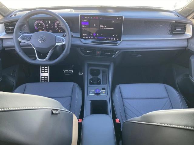 2026 Volkswagen Tiguan SE R-Line Black