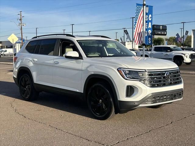 2026 Volkswagen Atlas SE with Technology