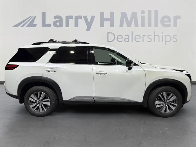 2026 Nissan Pathfinder SL