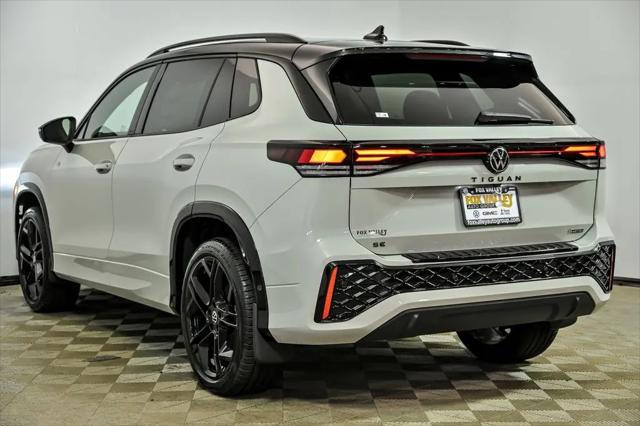 2026 Volkswagen Tiguan SE R-Line Black