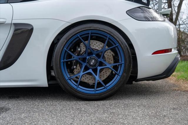 2025 Porsche 718 Cayman GT4 RS