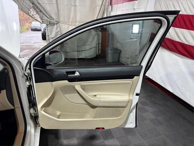 2013 Volkswagen Jetta SportWagen 2.0L TDI