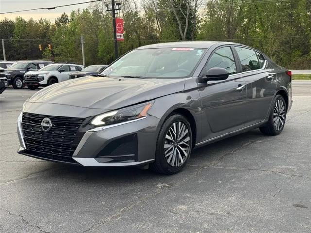 2025 Nissan Altima SV FWD