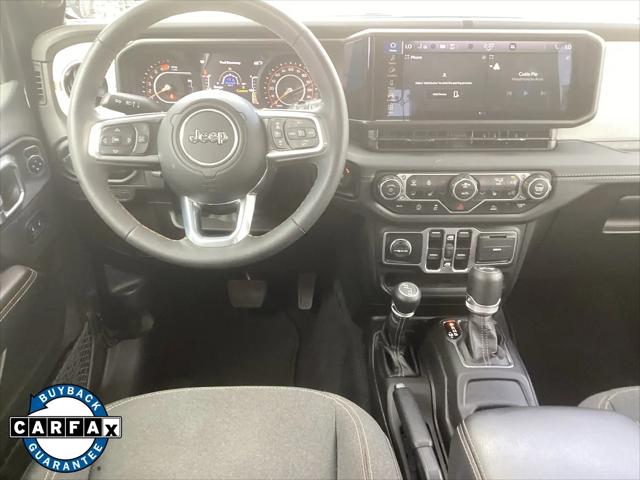 2025 Jeep Wrangler 4-Door Sahara 4x4