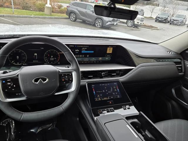 2026 INFINITI QX80 LUXE AWD