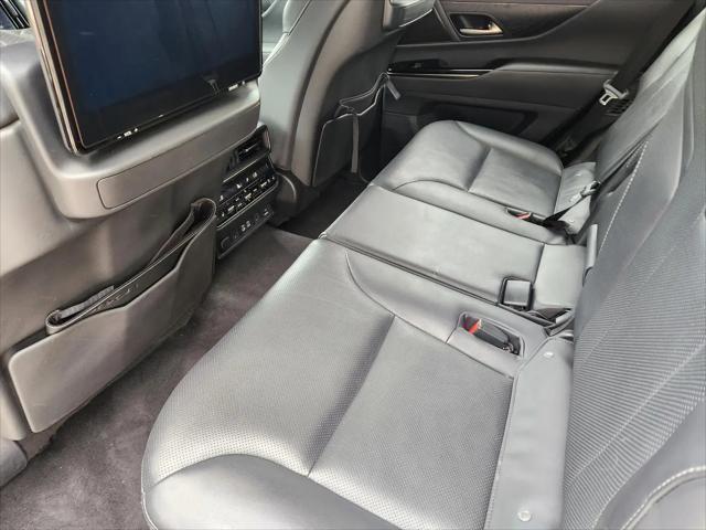 2023 Lexus LX Luxury