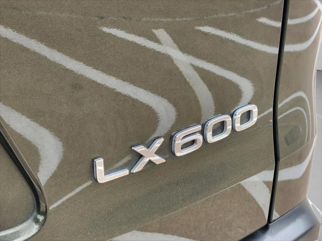 2023 Lexus LX Luxury