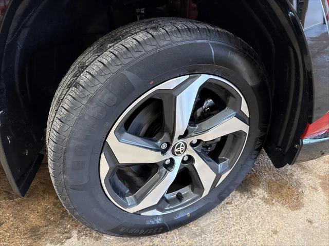 2024 Toyota RAV4 Prime SE