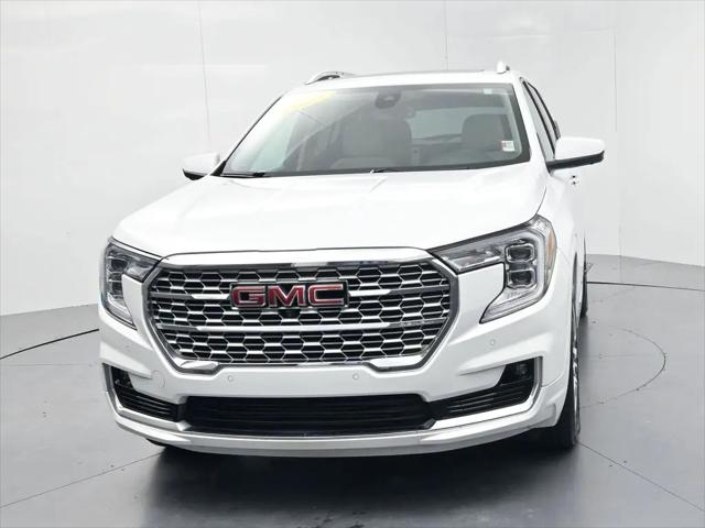 2023 GMC Terrain AWD Denali