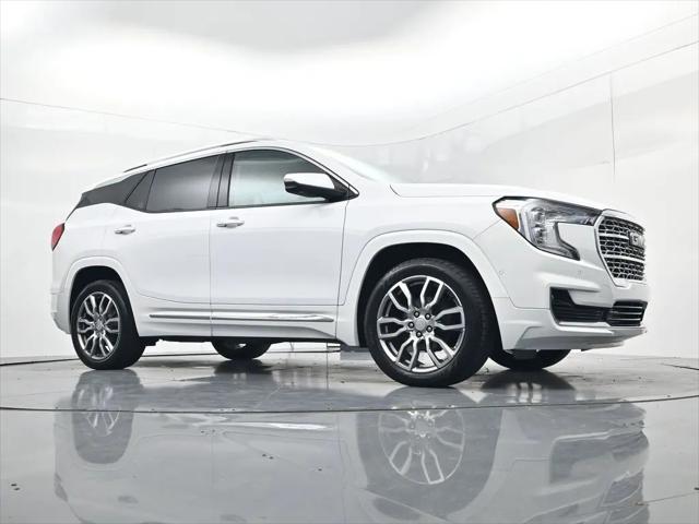2023 GMC Terrain AWD Denali